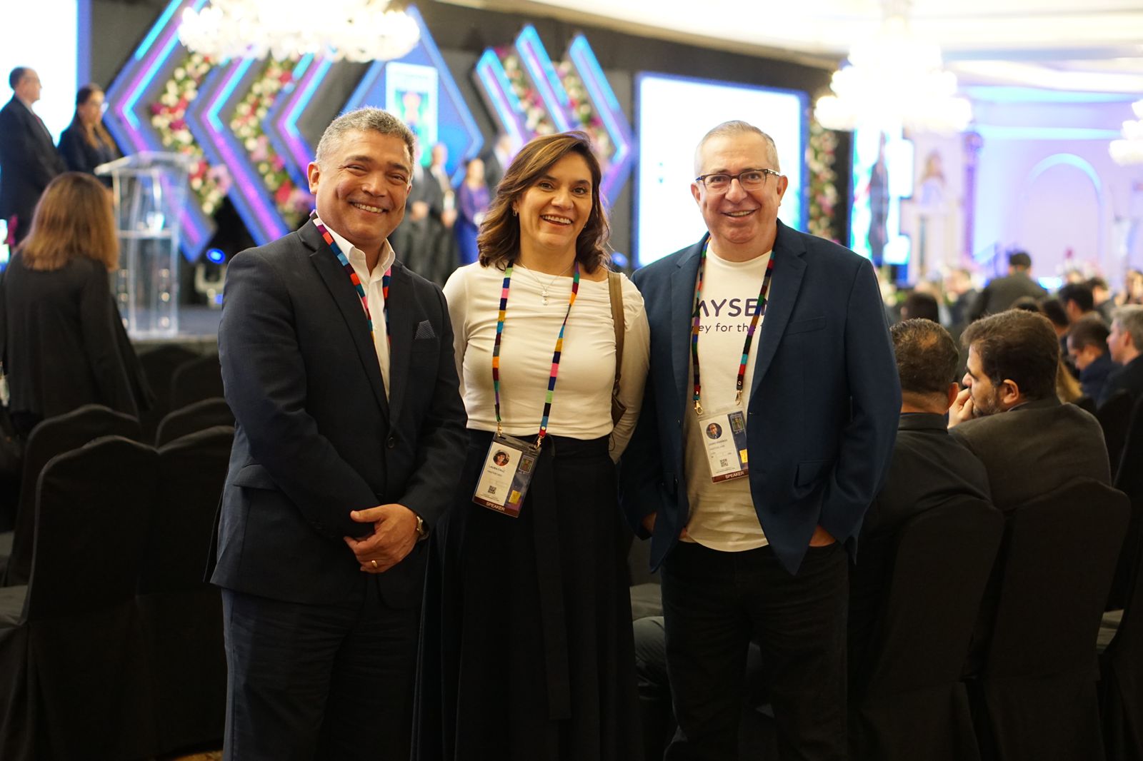 Leonte Pallais, CEO, 5B; Laura Cruz, Presidente de la División Norte y Caribe para Mastercard; Jairo Riveros, director de estrategia y director general para las Américas de Paysend