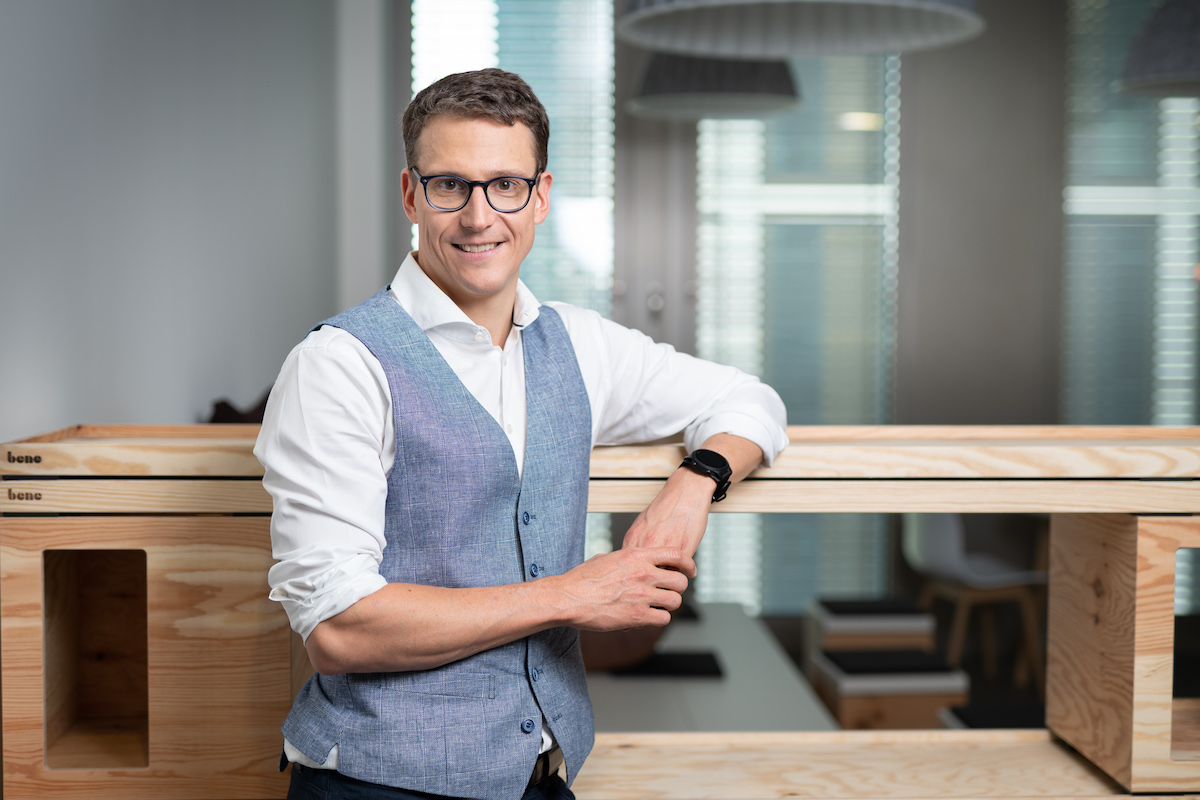 Dr. Peter Robejsek, Geschäftsführer von Mastercard Deutschland